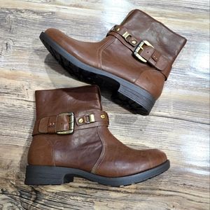 NEW brown ankle booties 7.5